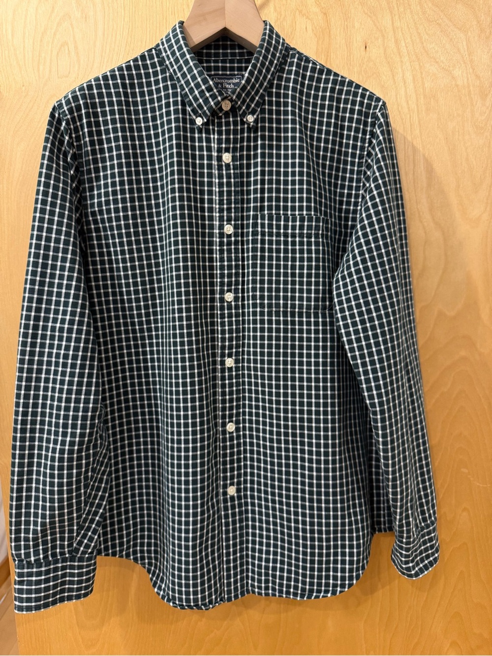 Abercrombie & Fitch Men's Dark Green and White Check Button-Down Shirt